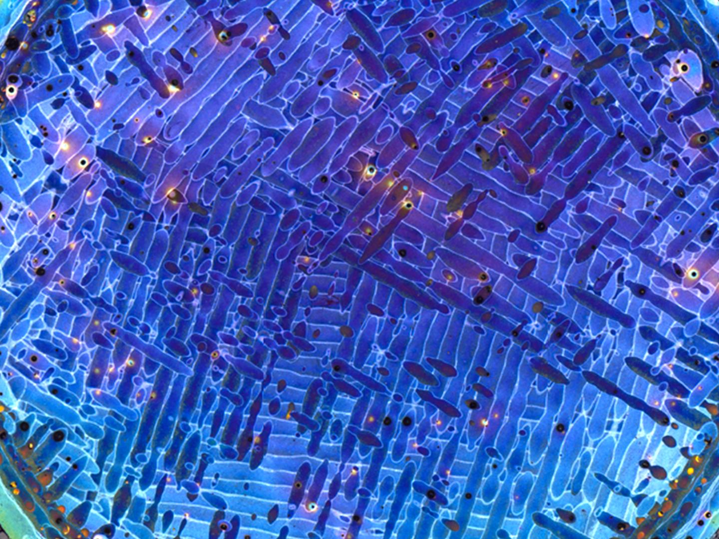 Kiểm tra định kỳ mẫu nhôm-silicon được sản xuất bồi đắp