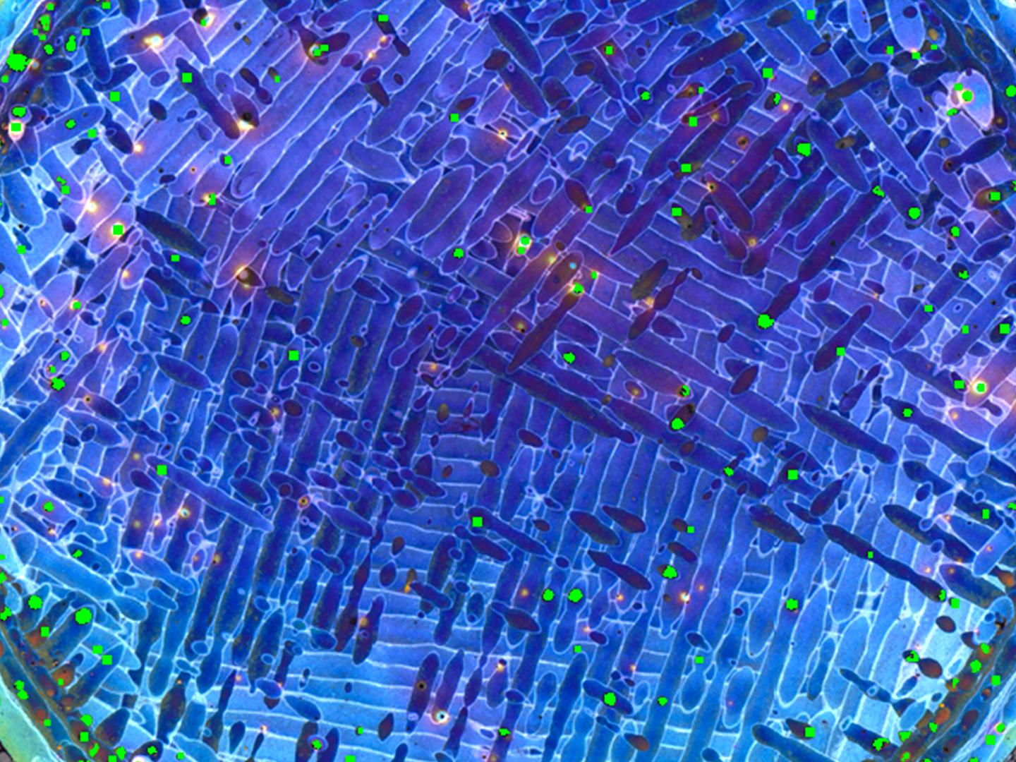 Kiểm tra định kỳ mẫu nhôm-silicon được sản xuất bồi đắp