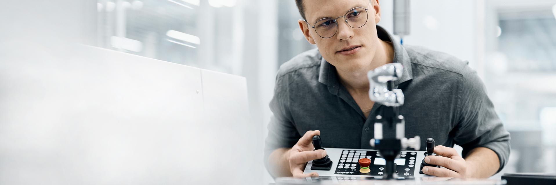 Máy đo tọa độ (CMM)